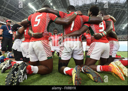 Singapour. 17 avr, 2016. Groupe de l'équipe du Kenya (KEN), le 17 avril 2016 - Rugby Sevens World Series HSBC : Singapour, match de rugby à VII au Kenya et Fidji (Cup) au Stade National de Singapour. © Haruhiko Otsuka/AFLO/Alamy Live News Banque D'Images