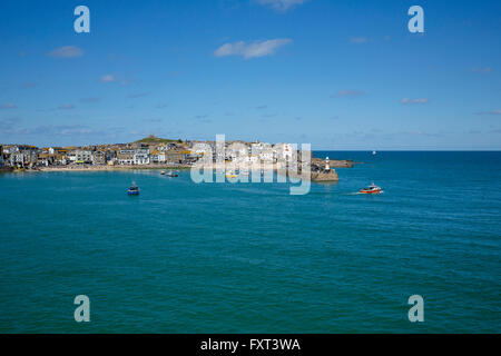 St Ives est une ville balnéaire et port de pêche à Cornwall Banque D'Images