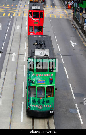 Les tramways SUR DES VOEUX ROAD AVEC POTTINGER STREET CENTRE DE HONG KONG 02 Mai 2015 Banque D'Images