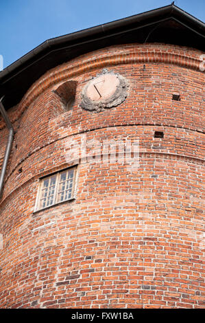 Cadran solaire à Zuraw Crane à Gdansk à Dlugie Pobrzeze, nom polonais Zuraw, Danzig visites architecture historique, lieu de voyage Banque D'Images