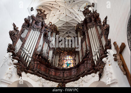 Orgue à Gdansk Oliwa Basilique consigner vos bagages de la Sainte Trinité, Sainte Vierge Marie et de St Bernard, Bazylika polonais Banque D'Images