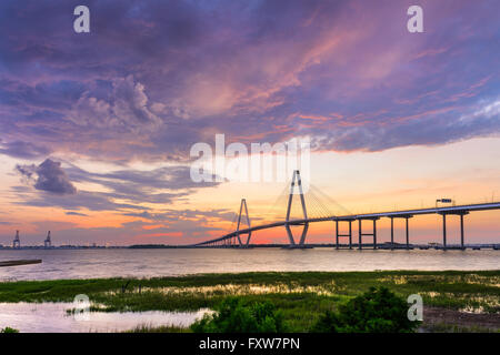 Charleston, Caroline du Sud, USA au pont Arthur Ravenel Jr.. Banque D'Images