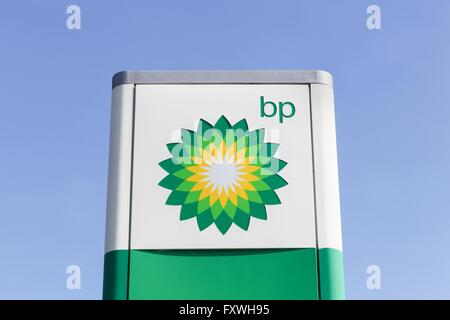 Le logo de BP sur un panneau Banque D'Images