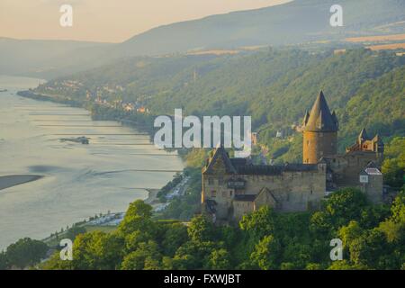 Le Jugendherberge Burg Stahleck, Jugendburg Stahleck, Bacharach am Rhein, l'UNESCO Welterbe Oberes Mittelrheintal Kulturlandschaft, Weltkulturerbe, Rheinland-Pfalz, Deutschland, Europa Banque D'Images