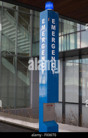 Fort d'appel d'urgence sur le campus. Banque D'Images