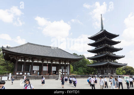 Temple Kofukuji et pagode à cinq étages, Nara, Préfecture de Nara, région du Kansai au Japon. Banque D'Images