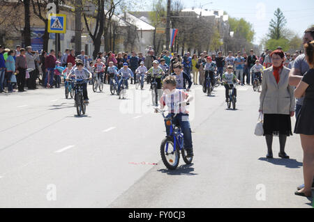 Kovrov, la Russie. 9 mai, 2015. Des concours, consacré à la fête de la Victoire Banque D'Images