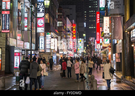 Néons dans le quartier d'Akasaka à Minato ward spécial, la ville de Tokyo, Japon Banque D'Images