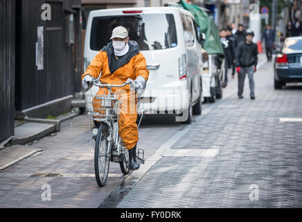 Les gens sur la rue dans le quartier d'Akasaka, Minato ward spécial, la ville de Tokyo, Japon Banque D'Images