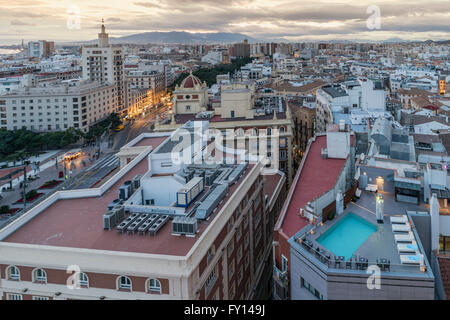 Vue panoramique vue de l'établissement AC Hotel Malaga Palacio Malaga, Andalousie, Espagne Banque D'Images