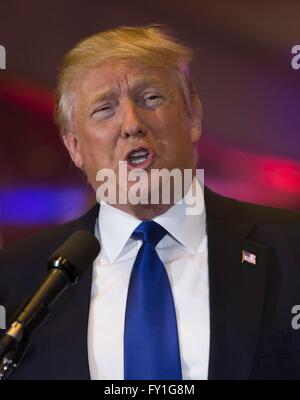New York, NY, USA. Apr 19, 2016. Donald Trump présents pour candidat présidentiel républicain Donald Trump Rallye victoire après sa victoire à New York primaire GOP, Trump Tower, New York, NY Le 19 avril 2016. Crédit : Lev Radin/Everett Collection/Alamy Live News Banque D'Images