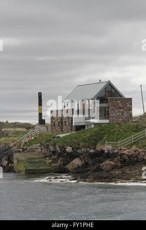 Maison moderne sur l'Île Rutland près de Burtonport . Banque D'Images