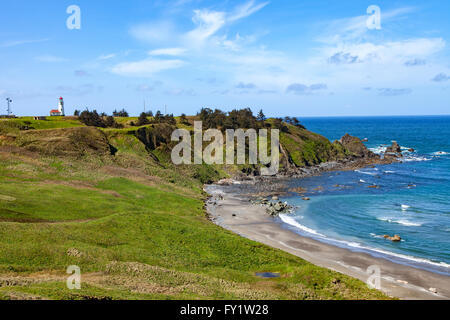 Le phare de Cape Blanco est situé le long de la côte de l'Oregon au nord de la ville de Port Orford. Banque D'Images