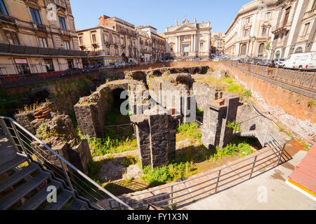 Vue sur les vestiges romains à Stesicoro, Catania Banque D'Images