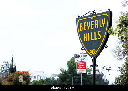 Beverly Hills Los Angeles sign in park Banque D'Images