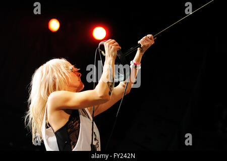 Barcelone - jan 17 : Maja Ivarsson, les sons frontwoman, effectue à Apolo le 17 janvier 2011 à Barcelone, Espagne. Banque D'Images