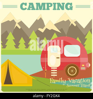 Camping La montagne avec remorque caravane familiale. Camping Paysage avec RV Traveler Camion et tente. Voyager en plein air de vacances. Banque D'Images