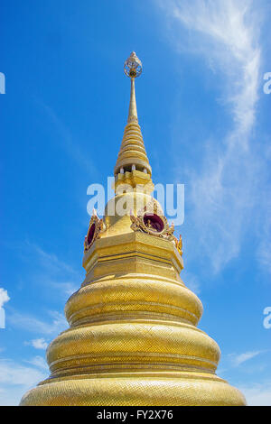 La Pagode d'or de la Thaïlande, Prachuap Khiri Khan, Bang Saphan Banque D'Images