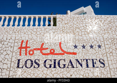 Hôtel Los Gigantes à Tenerife, Îles Canaries, Espagne. Banque D'Images