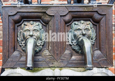 Grand béguinage de Louvain, manuel pompe à eau, Belgique, site du patrimoine mondial de l'UNESCO Banque D'Images