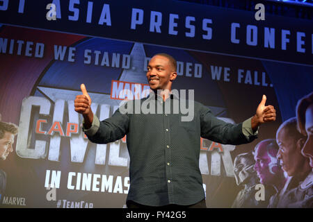 Singapour. Apr 21, 2016. L'acteur Anthony Mackie assiste à la conférence de presse du film "Capitaine America 3 : Guerre Civile" au Marina Bay Sands de Singapour, le 21 avril 2016. Credit : Puis Chih Wey/Xinhua/Alamy Live News Banque D'Images