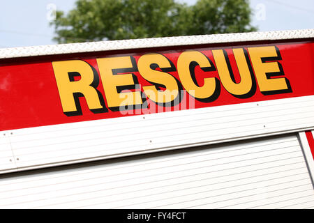 Véhicule d'urgence dans la région de Tamworth, Ont., le 1 juillet 2014. Banque D'Images