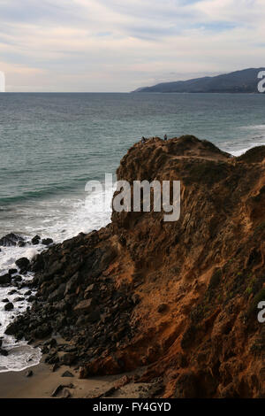 Rocky beach Point Dume falaises State Park en Californie Banque D'Images