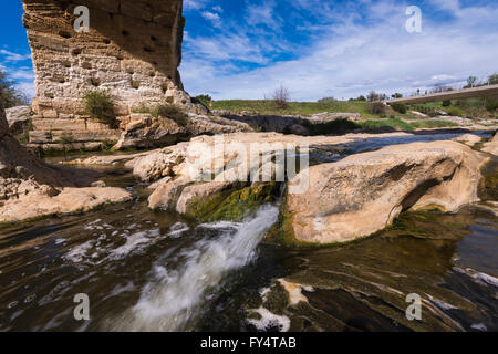 Le Galavon et le Pont Julien Bonnieux Vaucluse Provence France 84 Banque D'Images