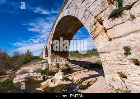 Le Pont Julien Bonnieux Vaucluse Provence France 84 Banque D'Images