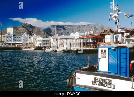 Aperçu de la ville du Cap et de port ; La montagne de la table, péninsule du Cap, Afrique du Sud Banque D'Images