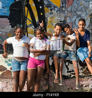 Portrait de la place des enfants à Hamel's Alley à La Havane, Cuba. Banque D'Images