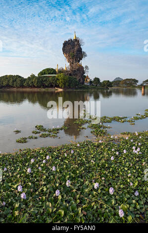 Kyauk Kyauk Kalap, Ka Lat, Pagode près de Hpa-An, Birmanie, Myanmar Banque D'Images