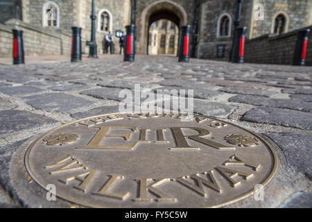 Windsor, Royaume-Uni. 20 mai, 2015. Un marqueur de l'allée de la Reine pour le château de Windsor. Banque D'Images