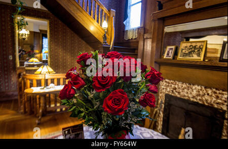 Port Townsend, Washington, USA. 24Th Mar, 2016. L'ancien Consulat Inn de Port Townsend, Washington, est une maison victorienne de trois étages, maintenant bed and breakfast inn, qui dispose de 8 chambres uniques et magnifiques. © Bruce Chambers/ZUMA/Alamy Fil Live News Banque D'Images