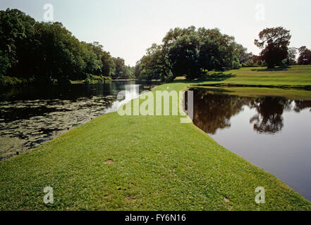 Les étangs ; MIDDLETON PLACE, c1741 ; 50 000 acres à l'origine de la plantation de riz ; Charleston, Caroline du Sud, USA Banque D'Images