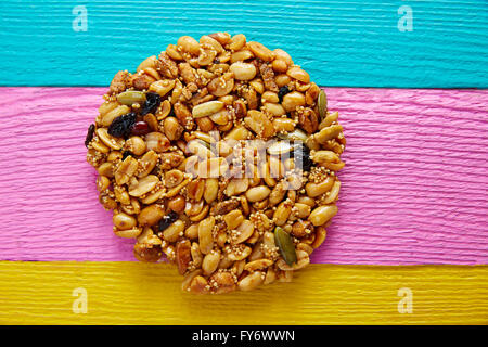 Sweet candy mexicain Palanqueta avec arachides croquantes et les graines d'amarante Banque D'Images