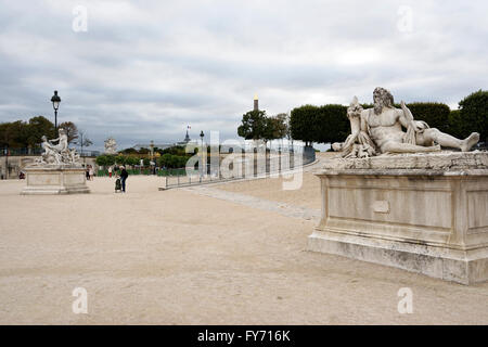 Jardin des Tuileries, le Jardin des Tuileries avec sculptures antiques à Paris. France Banque D'Images