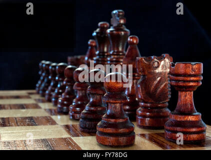 Close up du début d'une partie d'échecs Banque D'Images
