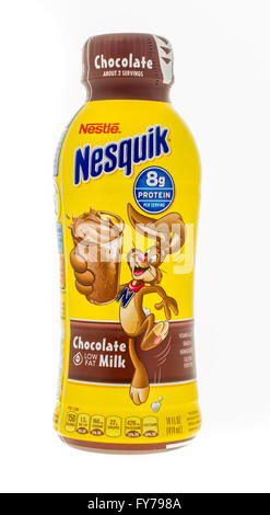 Winneconne, WI -4 nov 2015 : bouteille de lait au chocolat Nesquik Nestlé. Banque D'Images