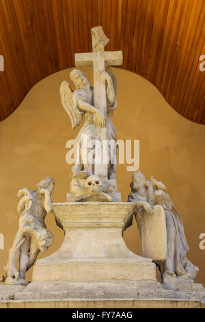 Composition sculpturale cathédrale latine de consigner vos bagages (Basilique de l'Assomption de la Sainte Vierge Marie) dans la région de Lviv, Ukraine Banque D'Images