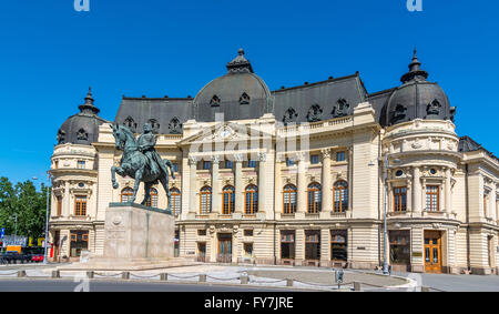 Bibliothèque Centrale Universitaire de Bucarest,Roumanie, situé dans le centre-ville et de l'autre côté de la streetof le Musée National d'art o Banque D'Images