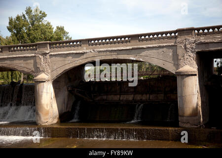 Hamilton barrage sur la rivière Flint de Flint, Michigan. Banque D'Images