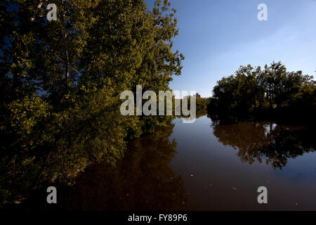 Flint River à Flint, Michigan. Banque D'Images