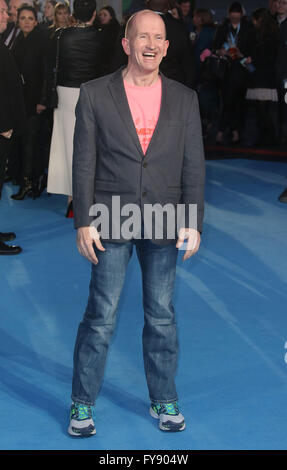 17 mars 2016 - Eddie Edwards assister à 'Eddie the Eagle' première Européenne à Odéon, Leicester Square à Londres, au Royaume-Uni. Banque D'Images