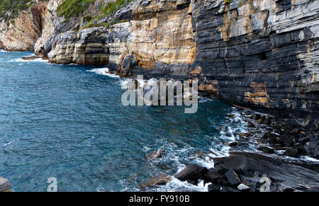 L'Italien rocky seascape. Cinque Terre, Porto Venere, ligurie, italie Banque D'Images