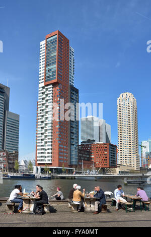 Centre Port mondial ( Kop van Zuid ) Montevideo Hotel New York Rotterdam Netherlands Dutch moderne (vue de Foenix Food factory) Banque D'Images