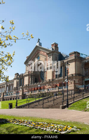 Alexandra Palace au printemps, Alexandra Park, London Borough of Haringey, Greater London, Angleterre, Royaume-Uni Banque D'Images