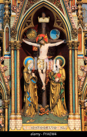 Statue de Jésus Christ sur la croix à l'église de Notre Dame à Bruges, Belgique Banque D'Images