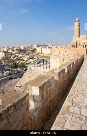 Vue depuis les remparts de la vieille ville de Jérusalem. Banque D'Images