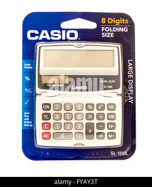 Winneconne, WI - 9 Sept 2015 : Package d'un calculatar Casio Banque D'Images